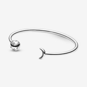 Pandora Moments Moon & Stars Open Bangle Argento | 04JEWCLPK