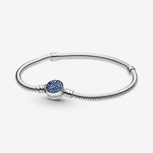Pandora Moments Sparkling Blue Disc Clasp Snake Chain Bracelet Argento | 07ZHCDORM
