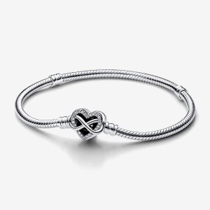 Pandora Moments Sparkling Infinity Heart Clasp Snake Chain Bracelet Argento | 01NABDIFM