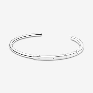 Pandora Signature I-D Open Bangle Argento | 09TGJIZEC